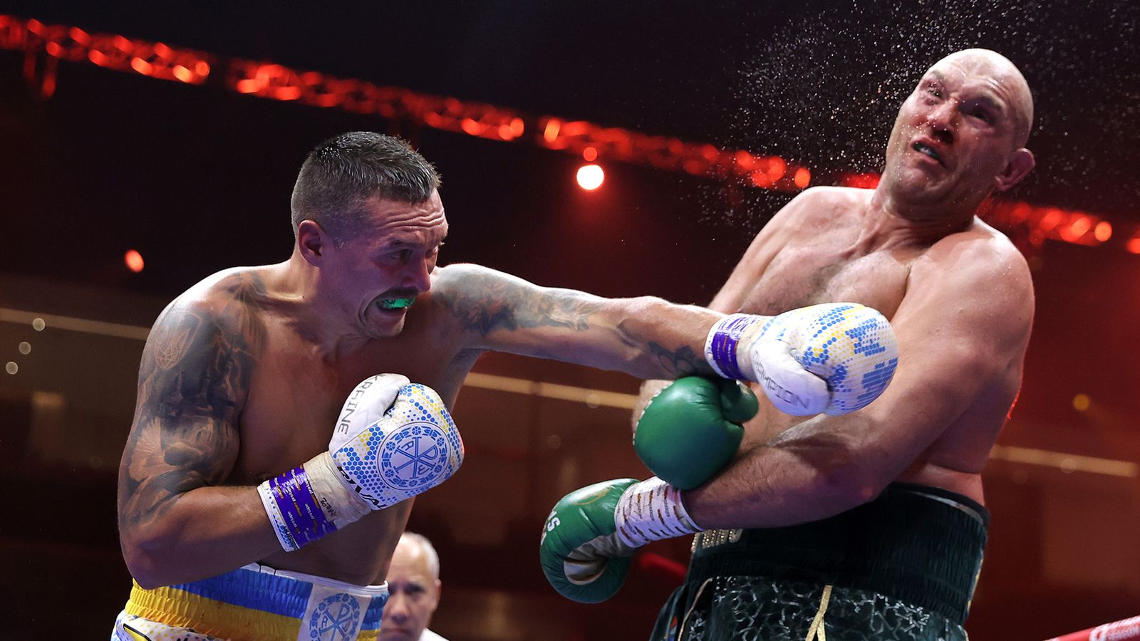 Undisputed champ Oleksandr Usyk will rematch Tyson Fury on Dec. 21 