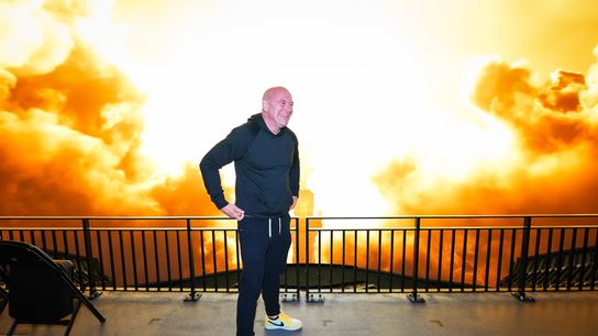 Fight week in Las Vegas: It's not the first time major shows went head-to-head on the Strip (UFC)