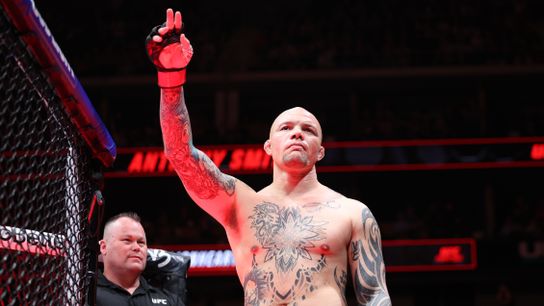 Dreams don't come true: Anthony Smith stopped in first in finale of fabulous MMA career. Photo by William Purnell/Imagn Images