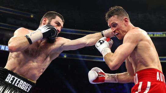 Artur Beterbiev proves he's the entire package in seven-round drubbing of Callum Smith (Boxing)